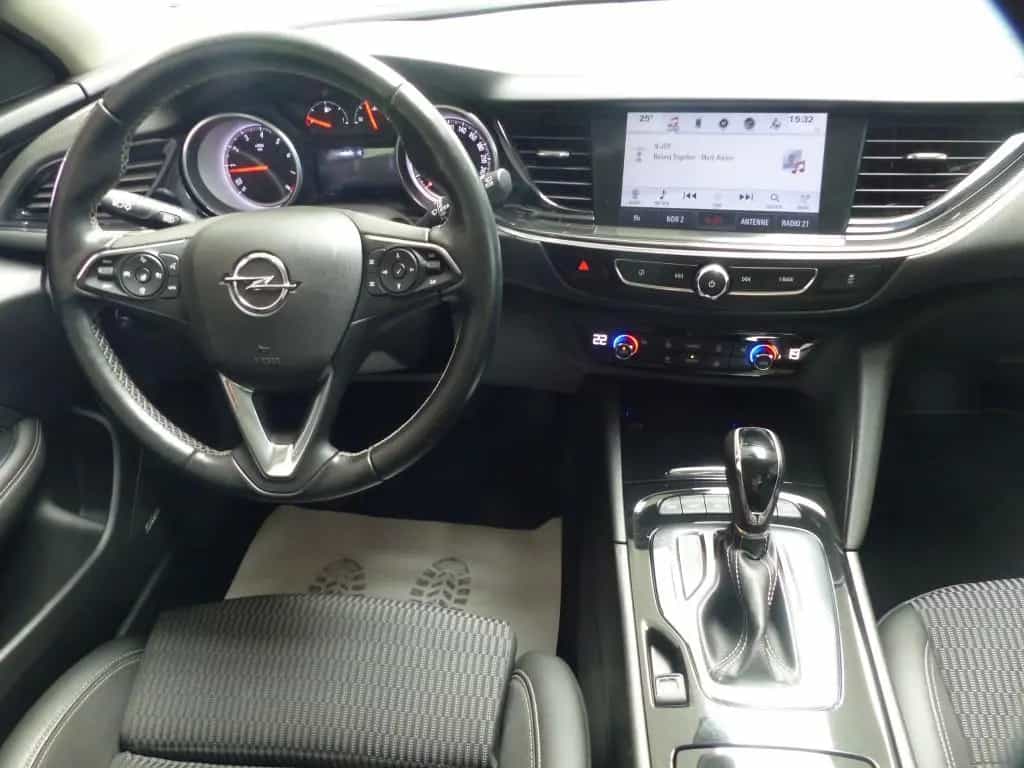 Opel Insignia Grand Sport Innovation 4x4 LED+Bose+Nav 02/2018-photo-9