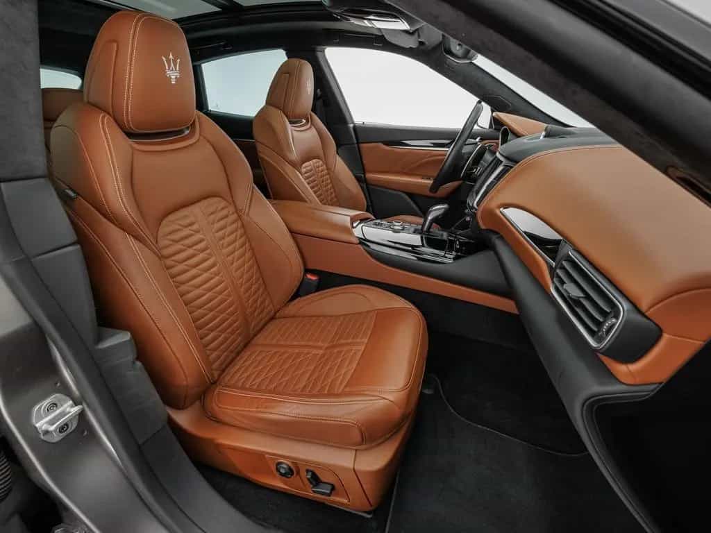 Maserati Levante GTS PANO + PIENO FIORE 12/2020-photo-17