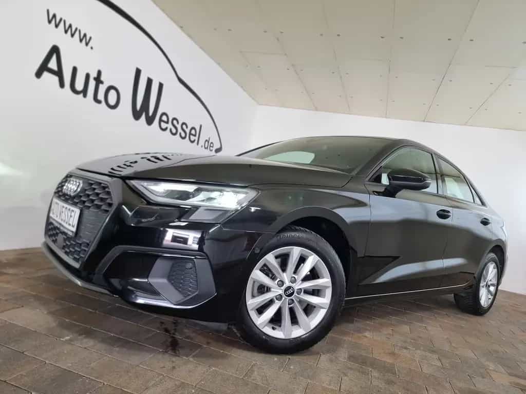 Audi A3 30TFSI limo Navi Leder Digital VIC Kamera LED 10/2020-photo-0