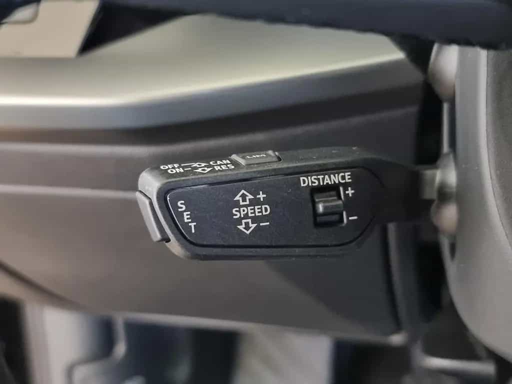 Audi A3 30TFSI limo Navi Leder Digital VIC Kamera LED 10/2020-photo-15