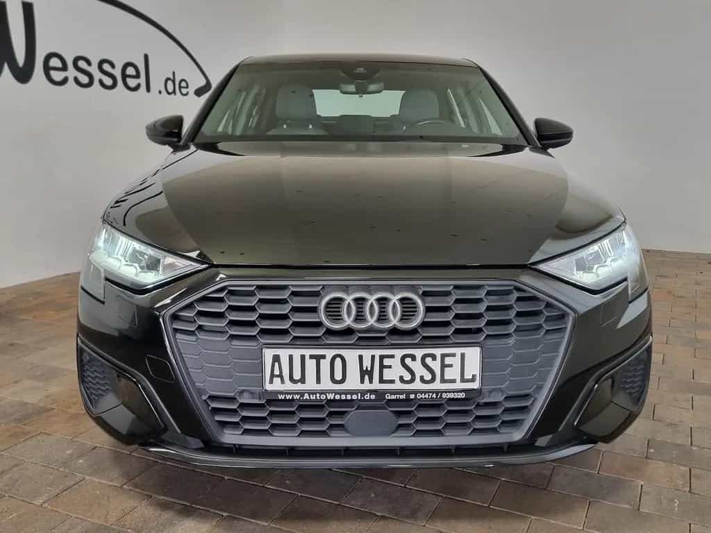 Audi A3 30TFSI limo Navi Leder Digital VIC Kamera LED 10/2020-photo-18