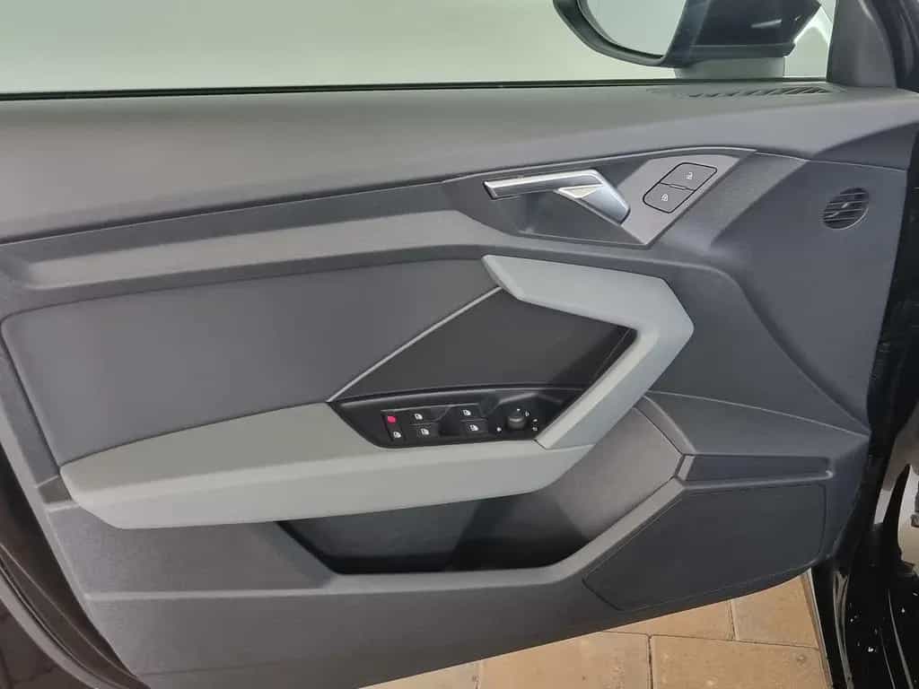 Audi A3 30TFSI limo Navi Leder Digital VIC Kamera LED 10/2020-photo-20