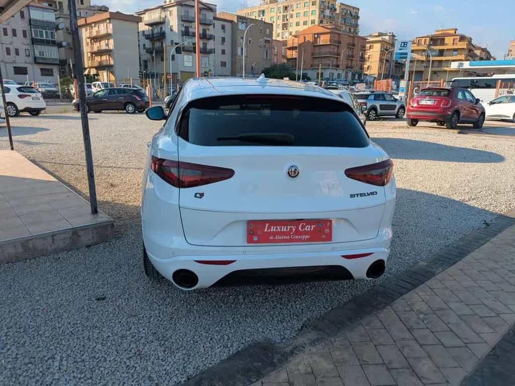 Alfa Romeo Stelvio 2.2 Turbodiesel 210 CV AT8 Q4 08/2021-photo-3