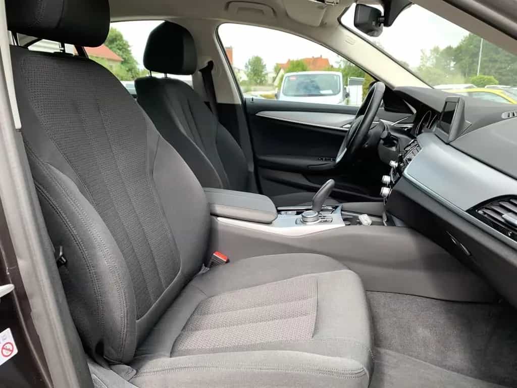 BMW 520 i Limousine Voll-LED+Navi+Klimaaut+Sitzhzg 10/2018-photo-11