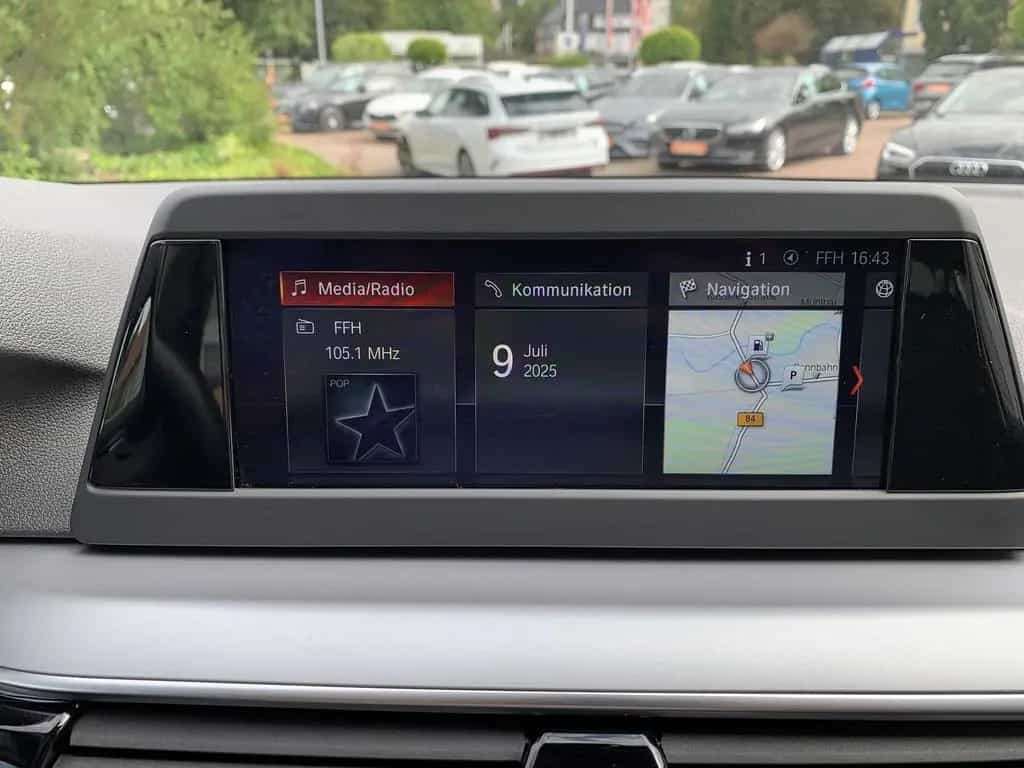 BMW 520 i Limousine Voll-LED+Navi+Klimaaut+Sitzhzg 10/2018-photo-20