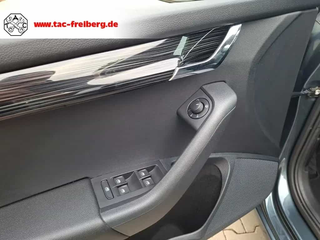 Skoda Octavia Combi Style#Leder#Navi#DAB#Alu#LED 02/2020-photo-14