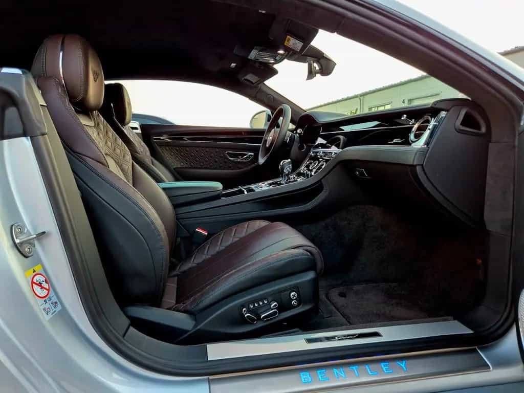 Bentley GT Speed W12 6.0 06/2022-photo-13