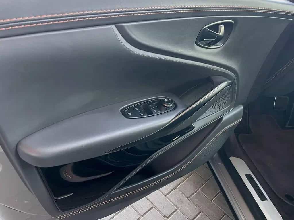 Aston Martin DBX 4.0 V8 707 | Volleder | Carbon | Neuwertig 02/2023-photo-14