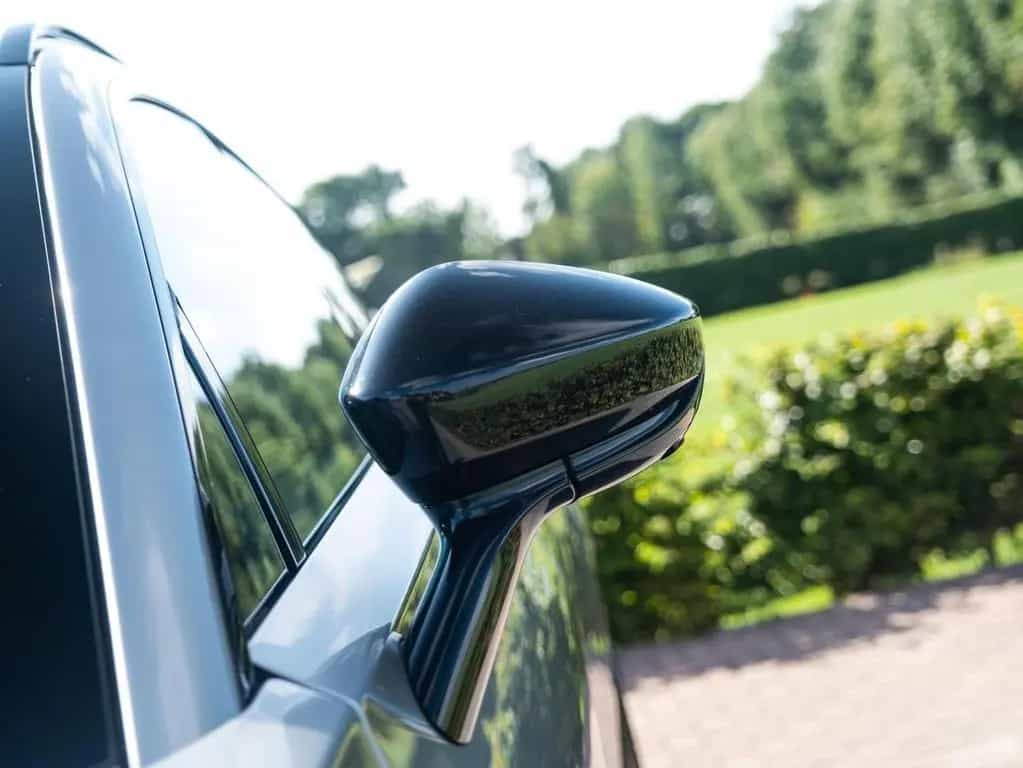 Aston Martin DBX 4.0 V8 707 | Volleder | Carbon | Neuwertig 02/2023-photo-30