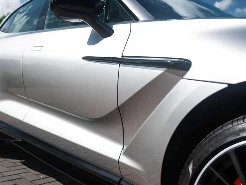 Aston Martin DBX 4.0 V8 707 | Volleder | Carbon | Neuwertig 02/2023-photo-34