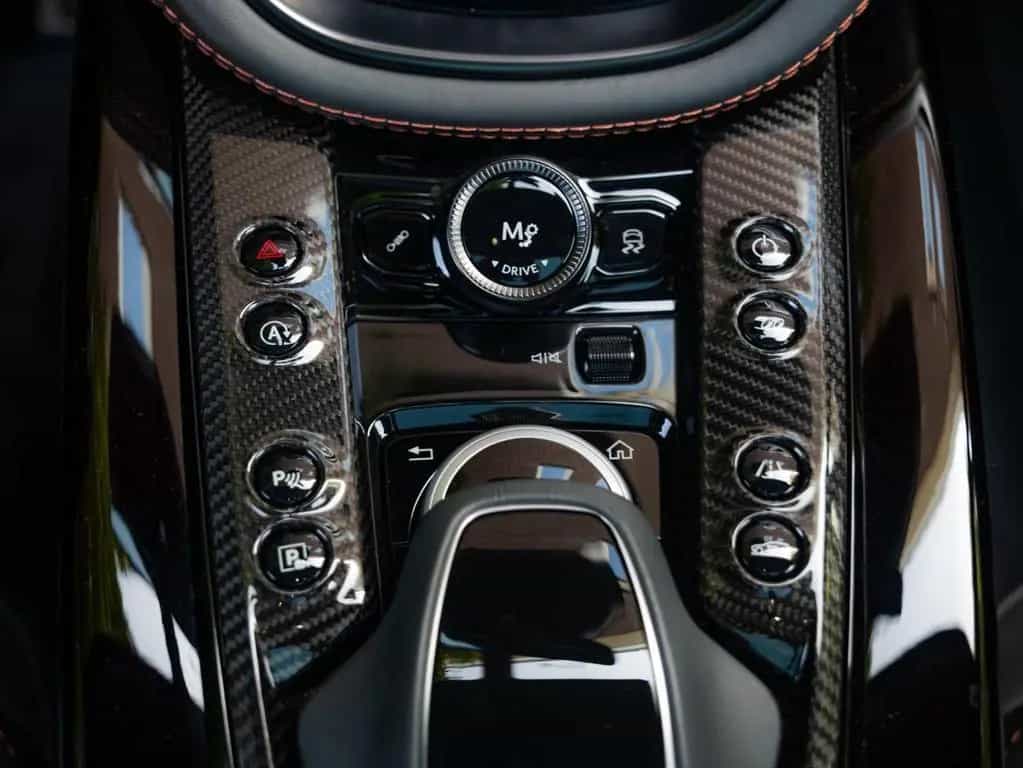 Aston Martin DBX 4.0 V8 707 | Volleder | Carbon | Neuwertig 02/2023-photo-40