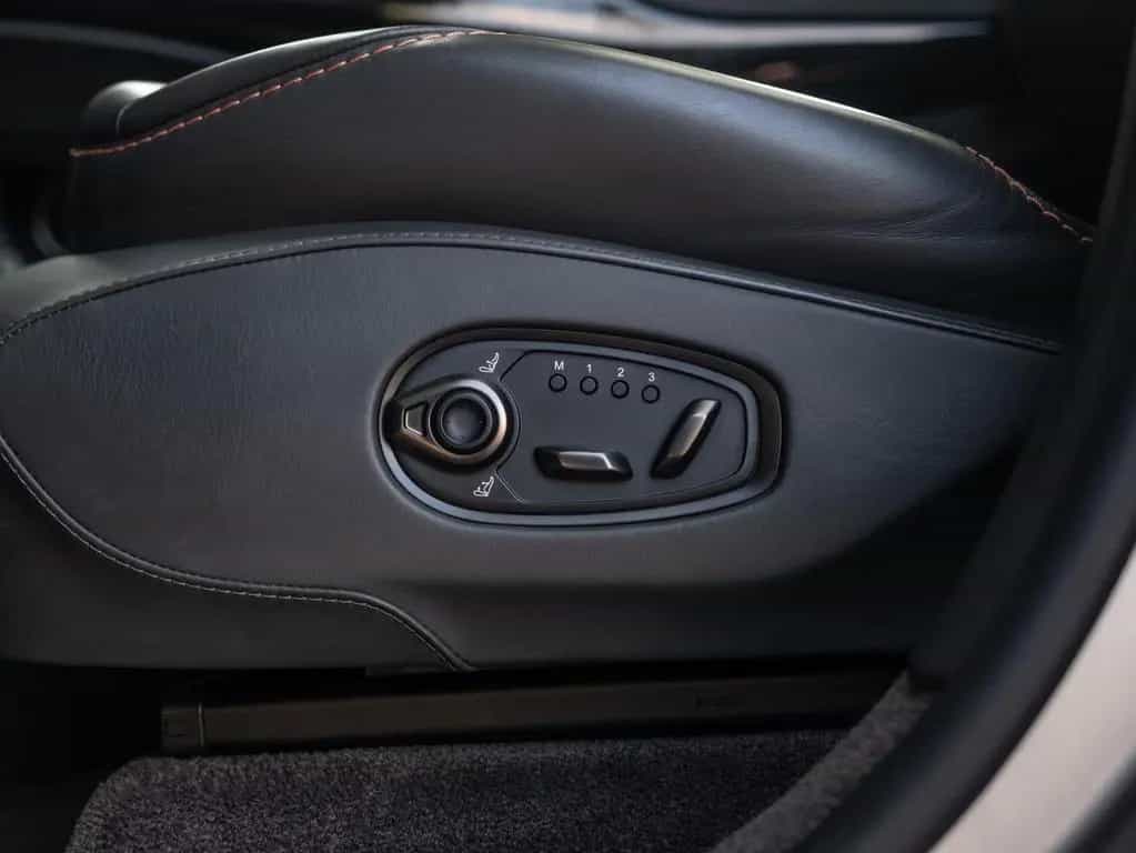 Aston Martin DBX 4.0 V8 707 | Volleder | Carbon | Neuwertig 02/2023-photo-41