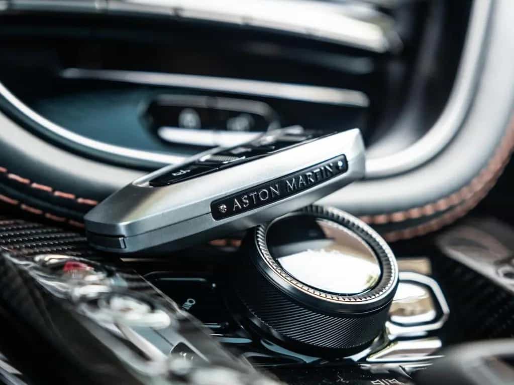 Aston Martin DBX 4.0 V8 707 | Volleder | Carbon | Neuwertig 02/2023-photo-44
