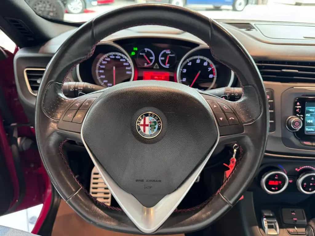 Alfa Romeo Giulietta Quadrifoglio Verde Xe 2Jahre Garantie 03/2015-photo-18
