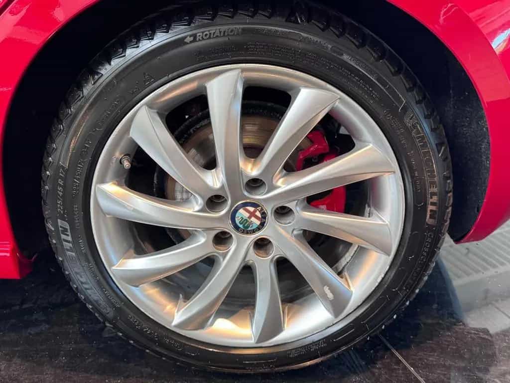 Alfa Romeo Giulietta Quadrifoglio Verde Xe 2Jahre Garantie 03/2015-photo-42