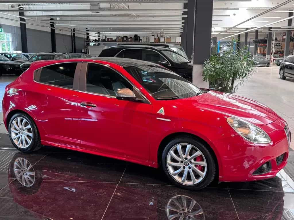 Alfa Romeo Giulietta Quadrifoglio Verde Xe 2Jahre Garantie 03/2015-photo-5
