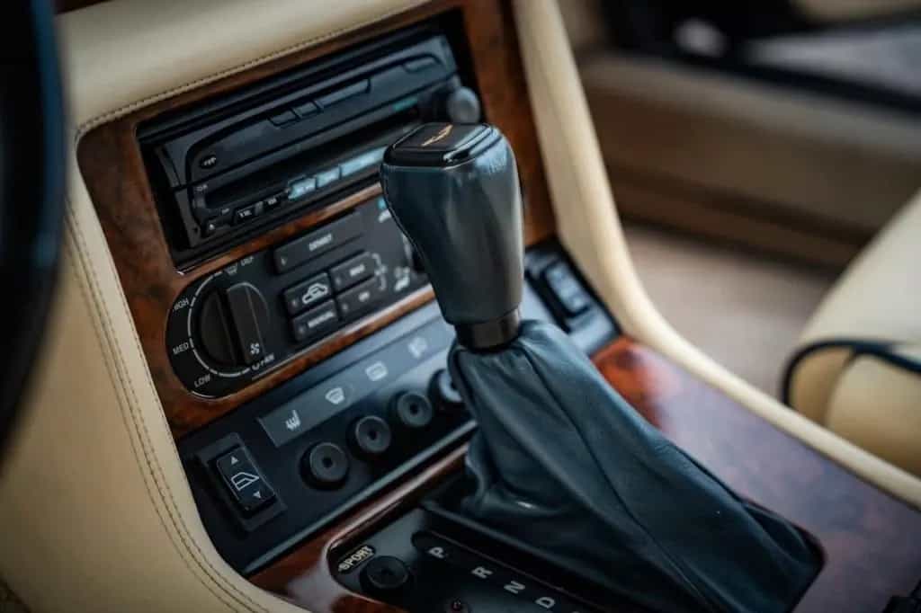 Aston Martin Virage Volante V8 5.3 Auto Cabriolet 06/1995-photo-7