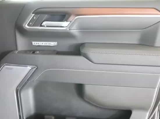 GMC Sierra Denali 6,2ltr V8 MJ 2025 Voll 4 Jahre Gar null-photo-15