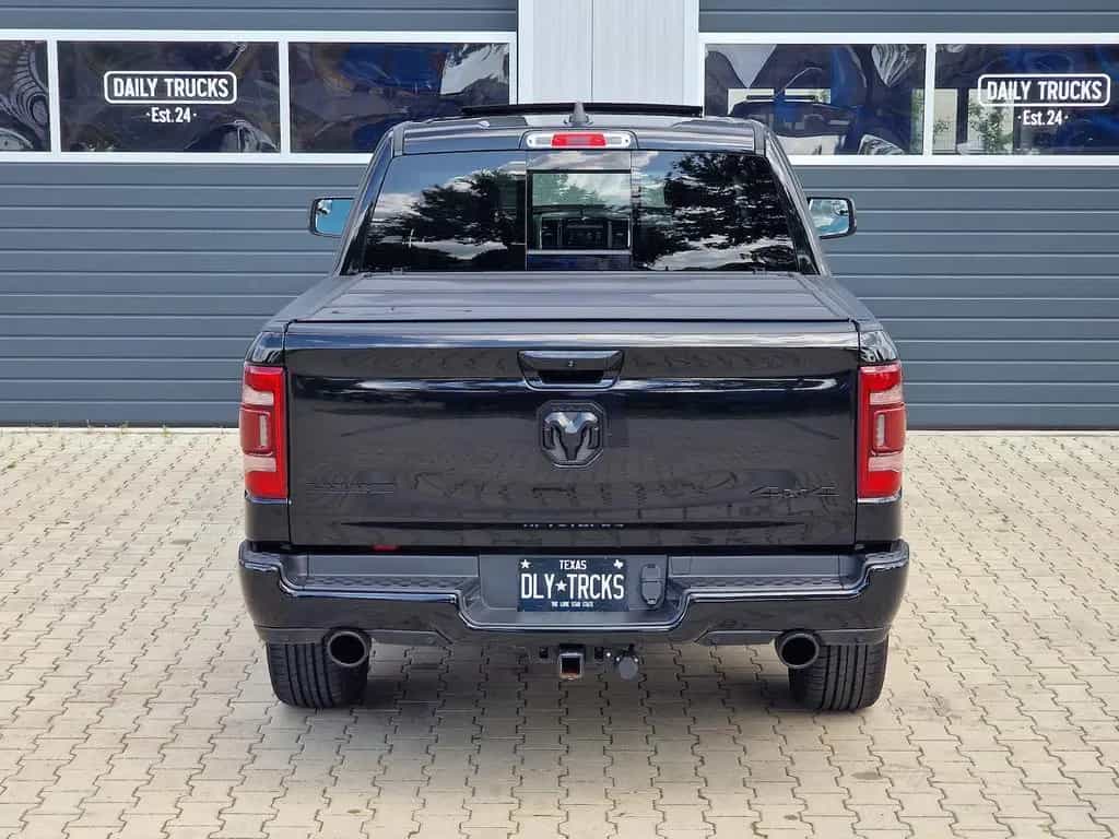 Dodge RAM 1500 5.7 4x4 Laramie Memory AHK Pano LED 09/2021-photo-10
