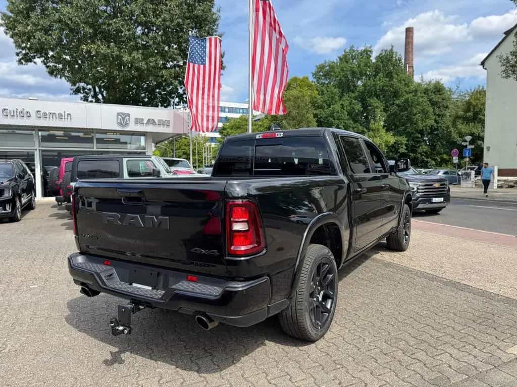 Dodge RAM 1500 Laramie Night + Luftfederung + elektr. 09/2025-photo-6
