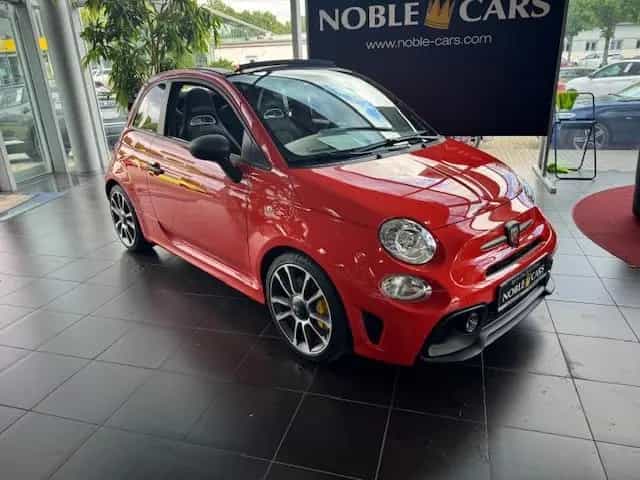 Abarth 695C Turismo  LEDER BEATS NAVI 17 01/2024-photo-2