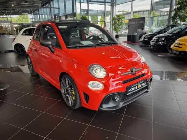 Abarth 695C Turismo  LEDER BEATS NAVI 17 01/2024-photo-23