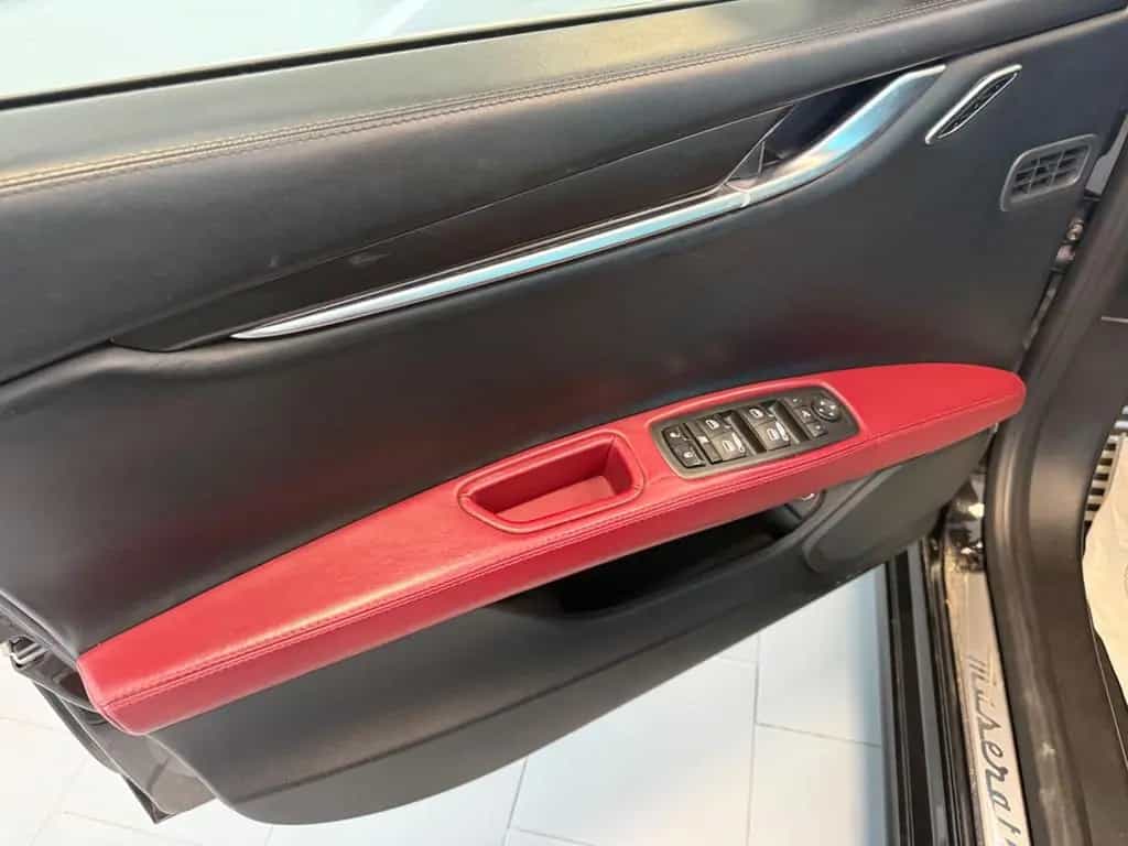 Maserati Ghibli V6 Diesel 275 CV 02/2015-photo-10