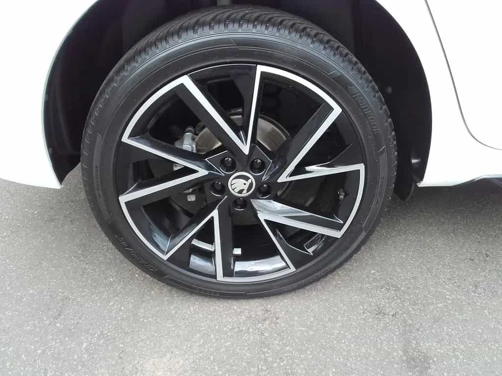Skoda Kamiq Monte Carlo 08/2021-photo-18
