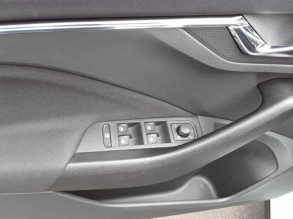 Skoda Kamiq Monte Carlo 08/2021-photo-6