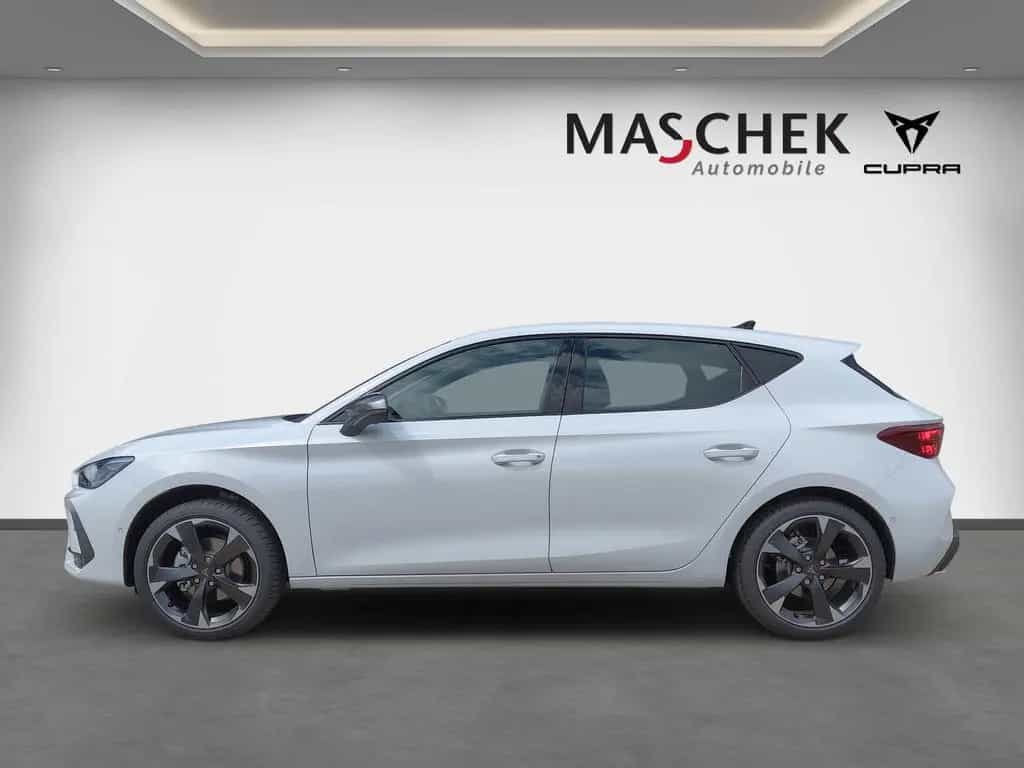 Cupra Leon 1.5 eTSI DSG Edge Dynamic Sennheiser LED AU 11/2025-photo-2