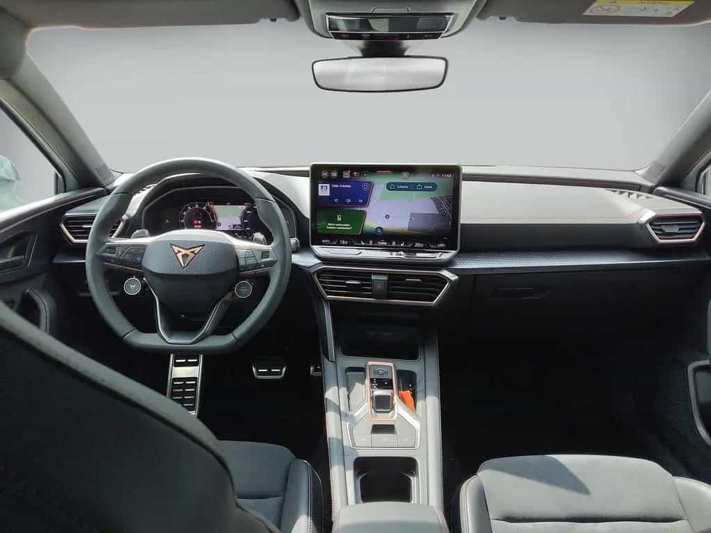 Cupra Leon 1.5 eTSI DSG Edge Dynamic Sennheiser LED AU 11/2025-photo-9