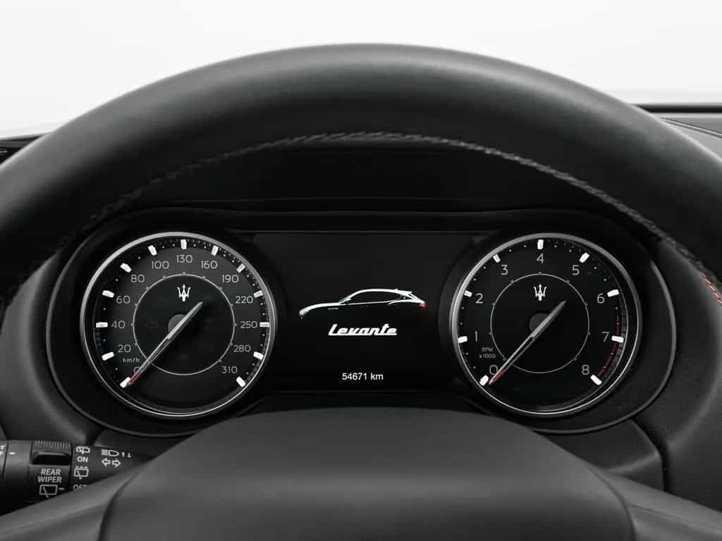 Maserati Levante Modena S 1.HAND + PANO + MY23 01/2023-photo-11