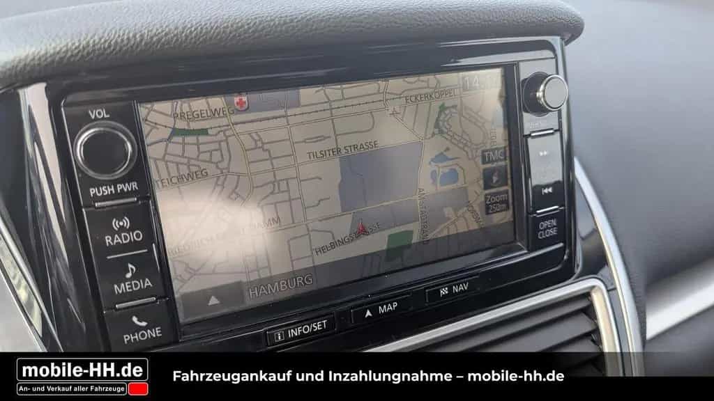 Mitsubishi Eclipse Cross Top 4WD*PANO*VOLL* 07/2019-photo-18
