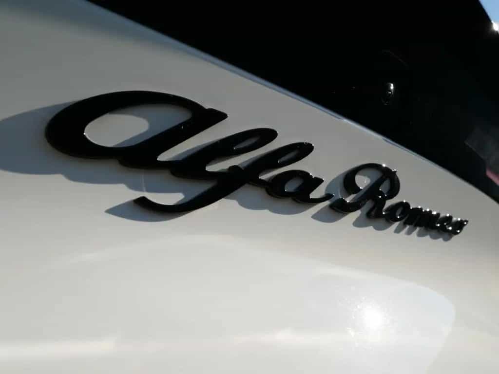 Alfa Romeo Junior IBRIDA SPECIALE 1.2 VGT 145PS DCT6 SCHIEB 07/2025-photo-37