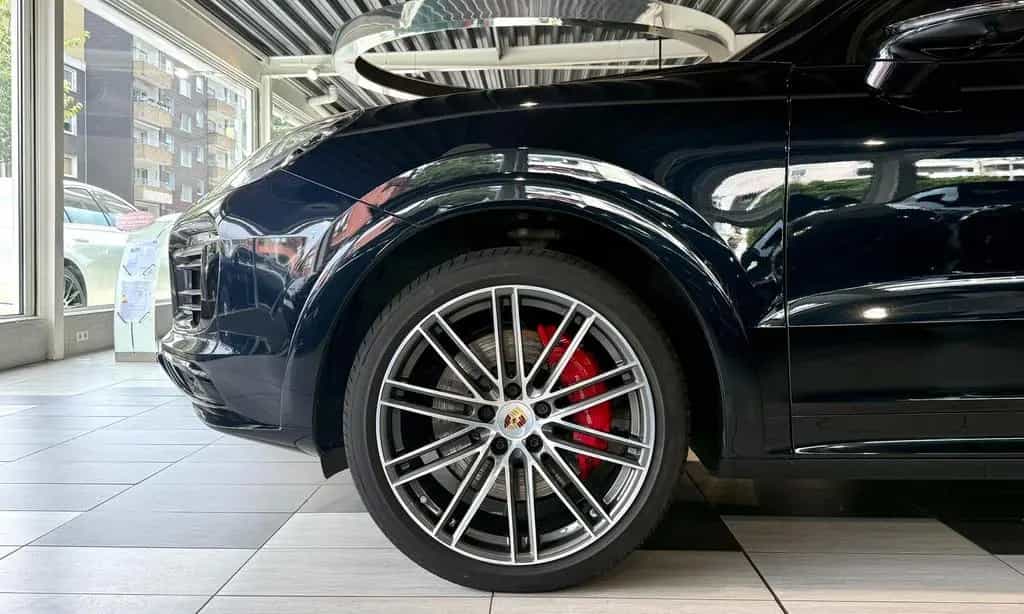 Porsche Cayenne GTS *Pano*InnoDrive*18-Wege*AHK 05/2023-photo-1
