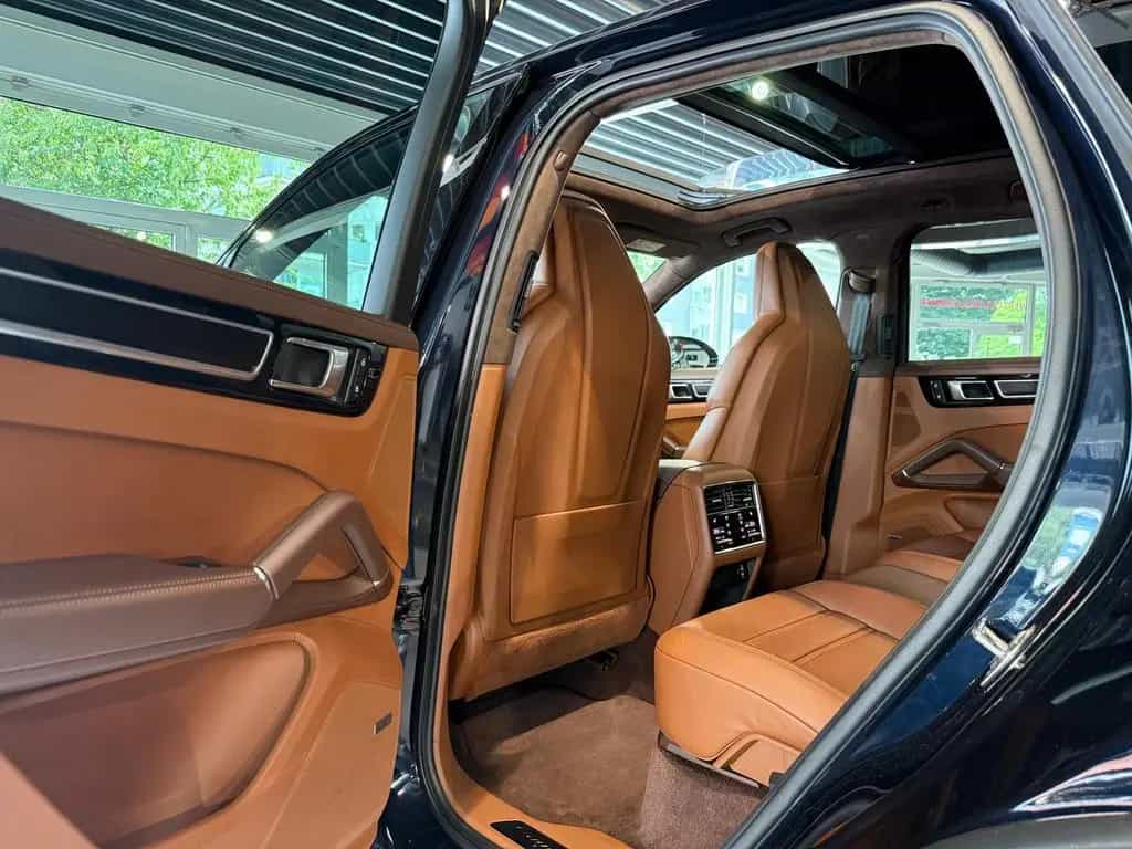 Porsche Cayenne GTS *Pano*InnoDrive*18-Wege*AHK 05/2023-photo-26