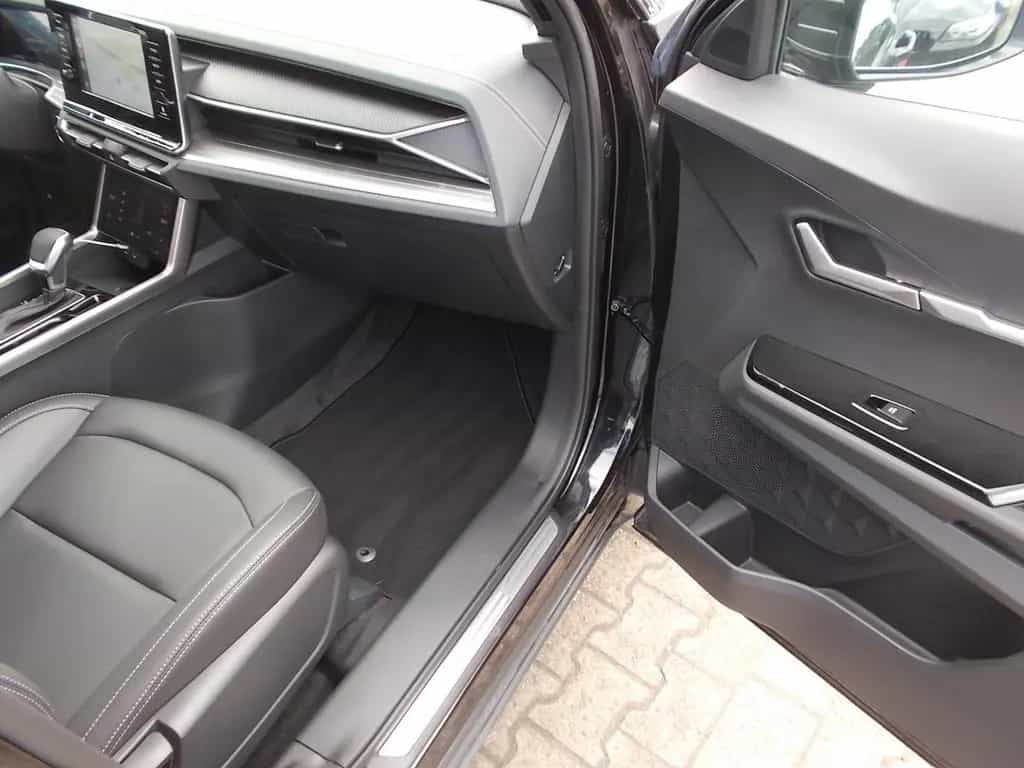 Ssangyong Torres Dream, Leder, Alu 18", SHZ, el.Heckklappe 06/2025-photo-27
