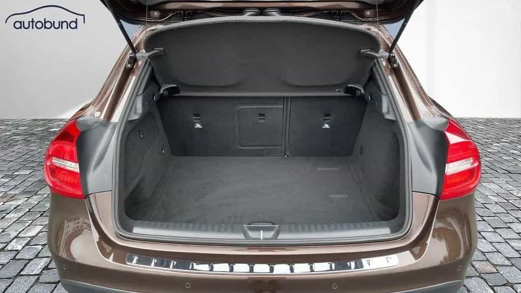 Mercedes-Benz GLA 180 Urban Alu NBA PDC Shz 10/2016-photo-16