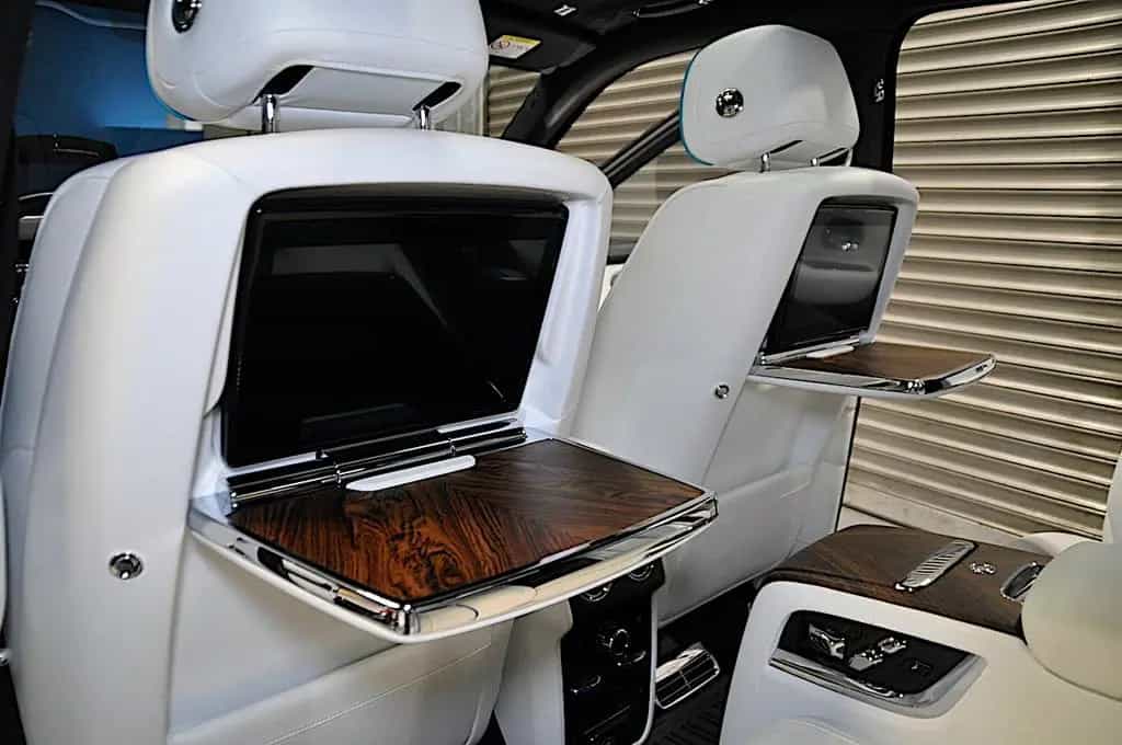 Rolls-Royce Cullinan - 4 SITZE-PANORAMA-ENTERTAINMENT 10/2020-photo-1