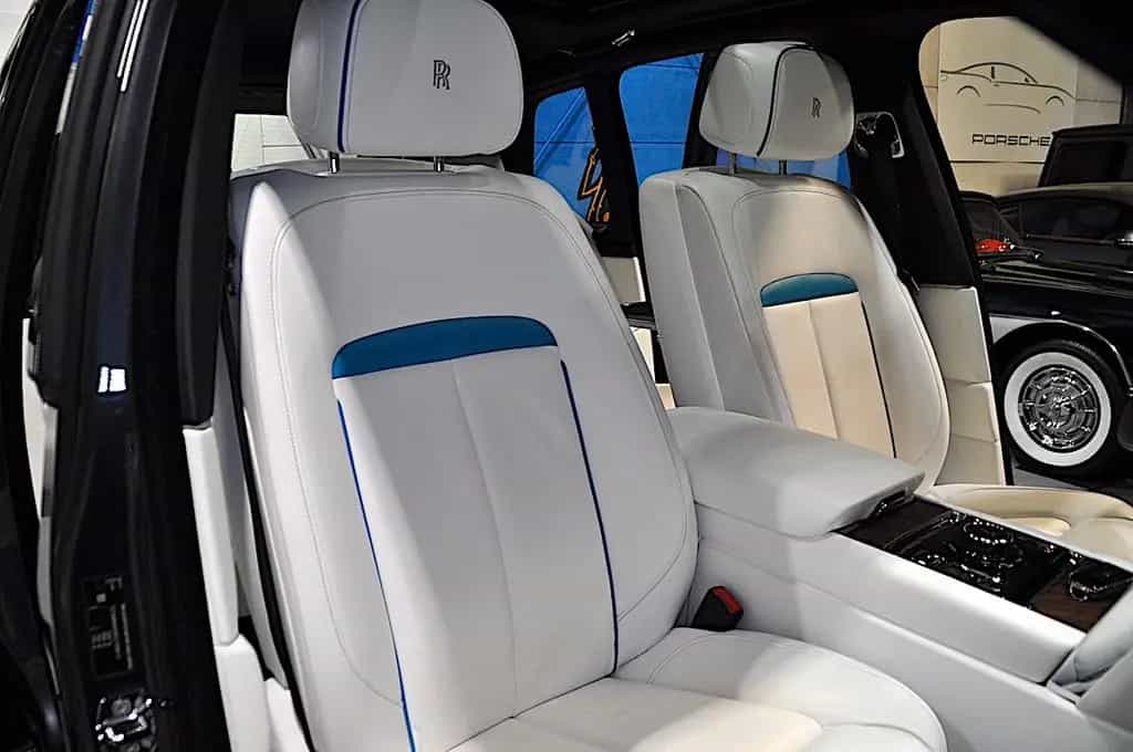 Rolls-Royce Cullinan - 4 SITZE-PANORAMA-ENTERTAINMENT 10/2020-photo-12