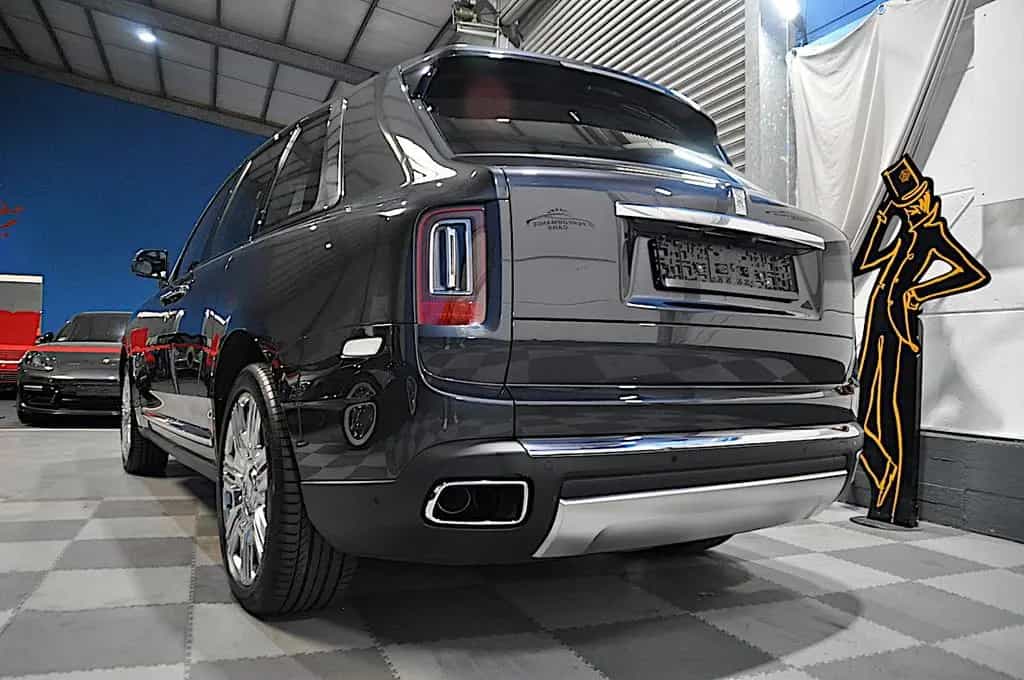 Rolls-Royce Cullinan - 4 SITZE-PANORAMA-ENTERTAINMENT 10/2020-photo-19