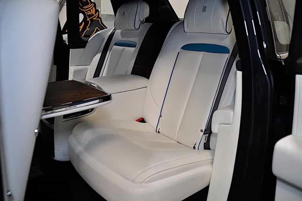 Rolls-Royce Cullinan - 4 SITZE-PANORAMA-ENTERTAINMENT 10/2020-photo-3