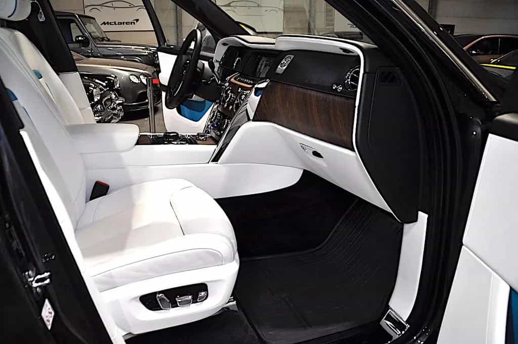 Rolls-Royce Cullinan - 4 SITZE-PANORAMA-ENTERTAINMENT 10/2020-photo-7