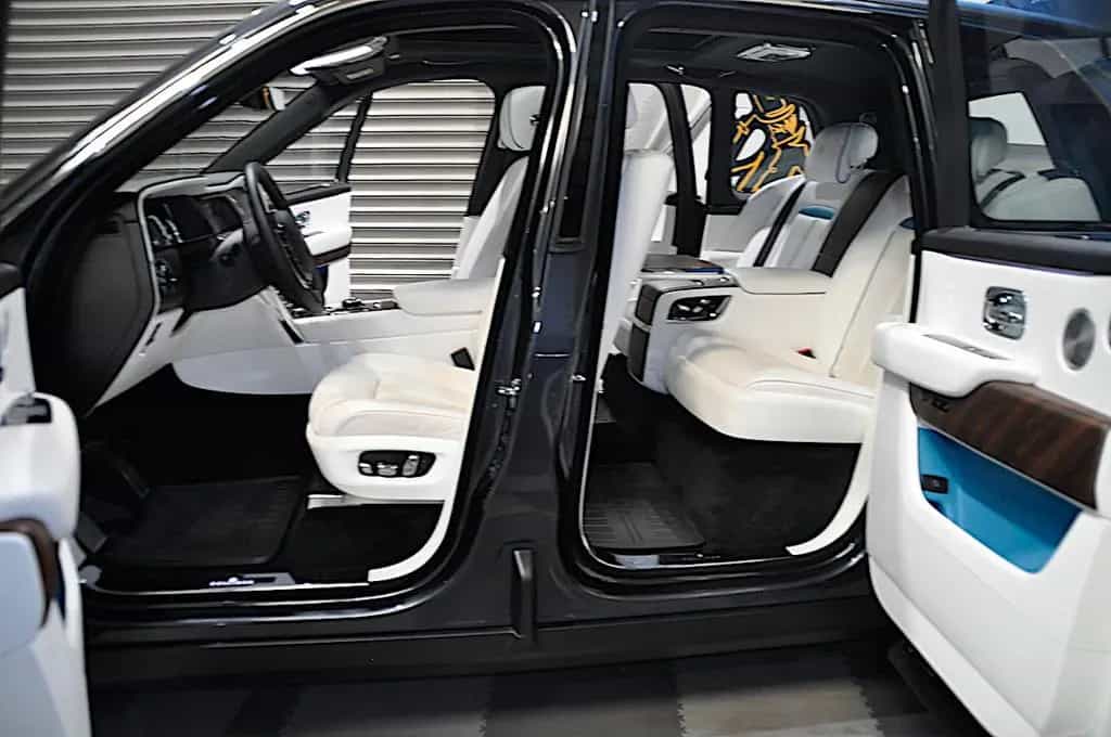Rolls-Royce Cullinan - 4 SITZE-PANORAMA-ENTERTAINMENT 10/2020-photo-9