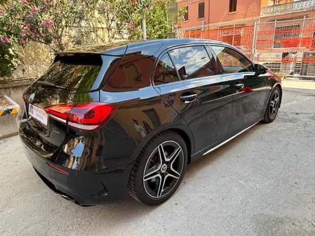Mercedes-Benz MERCEDES-BENZ A 220 Automatic Premium AMG NighEd 04/2019-photo-3