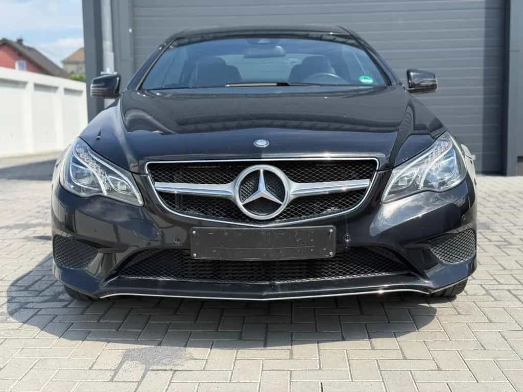 Mercedes-Benz E-Class 200 E -Klasse Coupe*LED*SPORT*NAVI*TEMPOMAT* 03/2016-photo-2