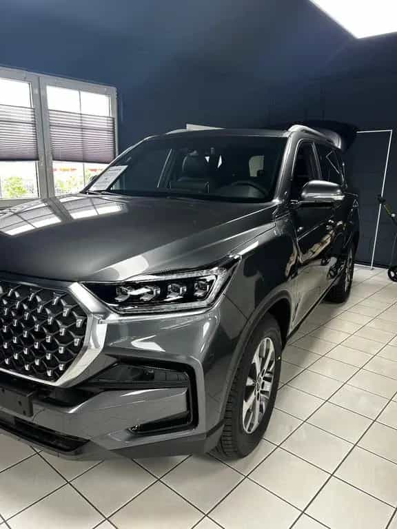 KGM Rexton LUX schwarzes Leder 03/2026-photo-0