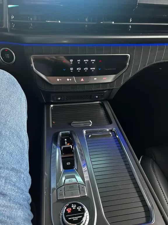 KGM Rexton LUX schwarzes Leder 03/2026-photo-10