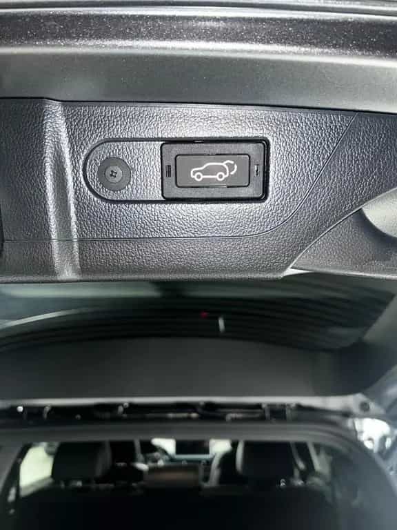 KGM Rexton LUX schwarzes Leder 03/2026-photo-5