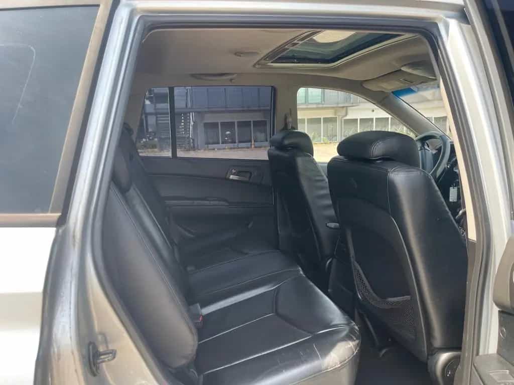 Ssangyong Kyron M270 SPR 4x4 TÜV + INSPEKTION NEU !!! 01/2008-photo-6